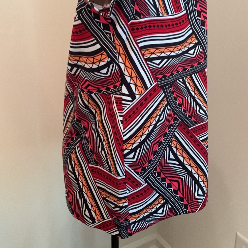Kim Rogers NWT Geometric Multicolor Top (Coral Combo) - Picture 8 of 13